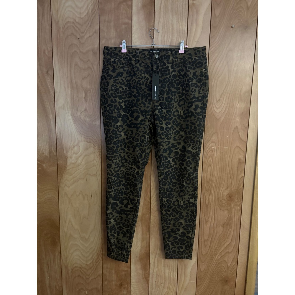 Fashion Nova Hyperstretch Leopard Skinny Pants Olive Green Animal Print 2X NEW